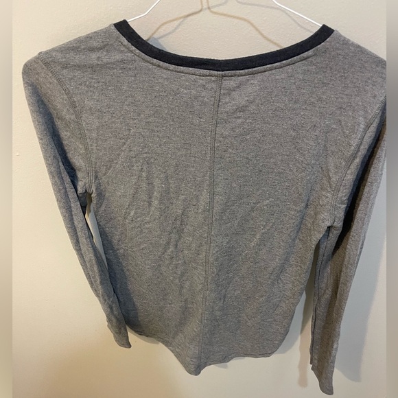 J Crew Grey Long Sleeve - Picture 3 of 3